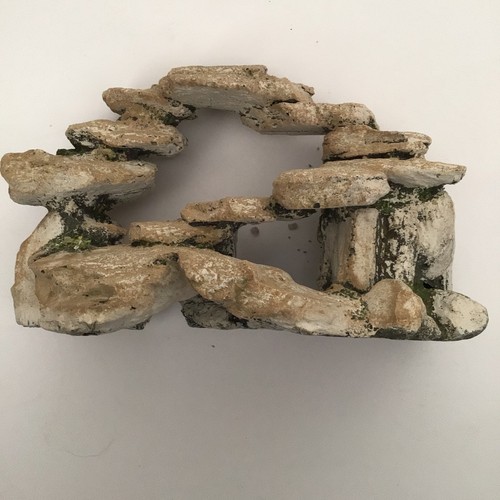 Aquarium imitation rock - ,