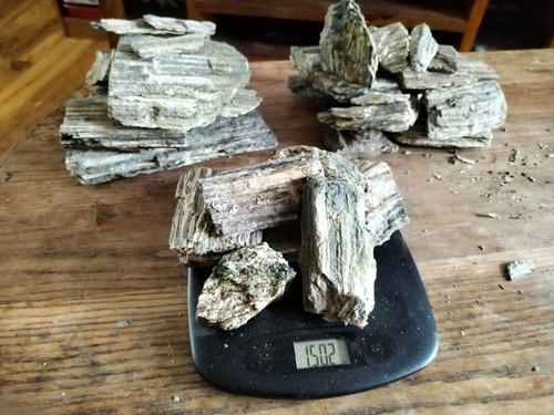 Aquarium glimmer wood rock
