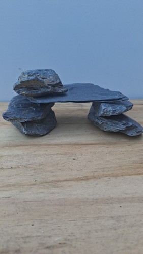 Natural grey slate rock fish - natural,